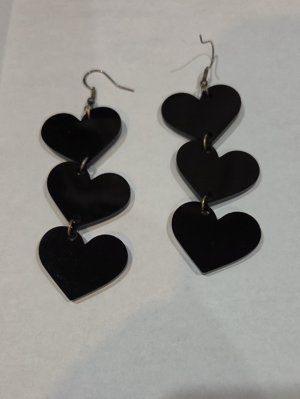 HEART DANGLE EARRINGS